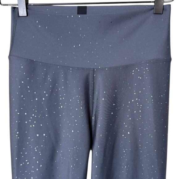 Peloton Women’s Large Shiny Leggings Gray Sparkle Full Length - Picture 2 of 6